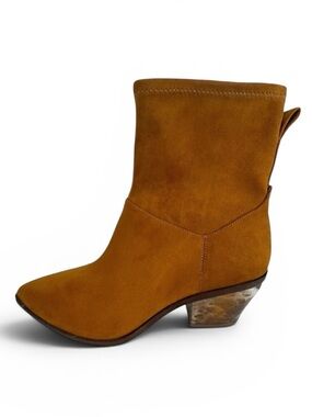 Franco Sarto NWOB‎ Women's 7.5M Sammi Faux Suede Brown Booties